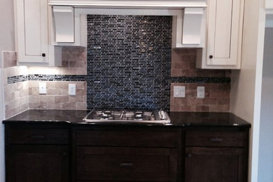 Example of a kitchen design in Oklahoma City