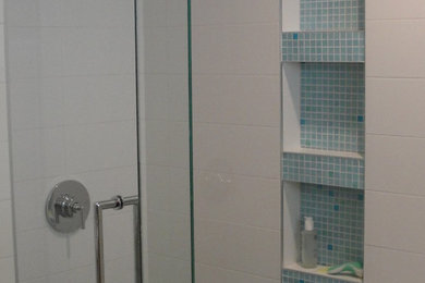 Inspiration for a modern bathroom remodel in Calgary