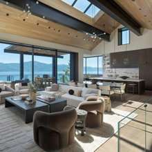 Moonlight Bay BC Living Area