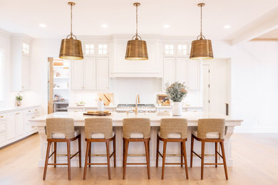 Kitchen - kitchen idea in Cleveland