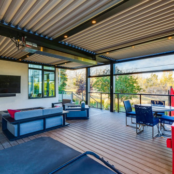 Calgary West StruXure Adjustable Pergola with Phantom Motorized Screens & Lights