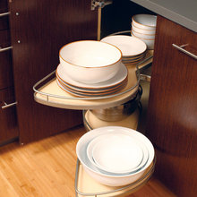 Dead Space In Corner For Plates And Cups