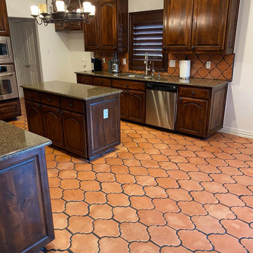 Grand Prairie sealed San Felipe with Flor de Liz backsplash