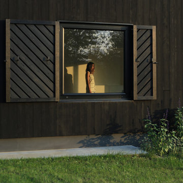 Black lodge and a walnut tree