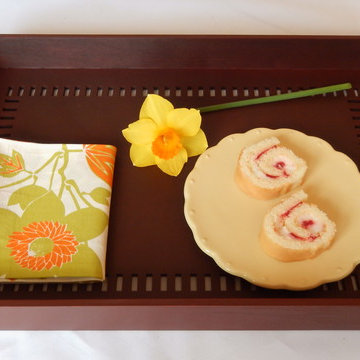 Tray with cutout design to serve or display