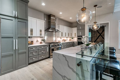 Example of a kitchen design in Oklahoma City