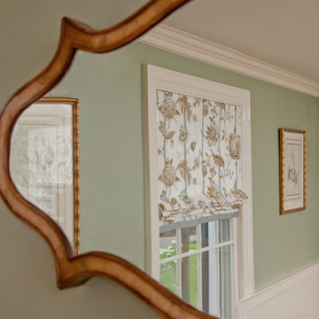 DISTINGUISHED DINING ROOM