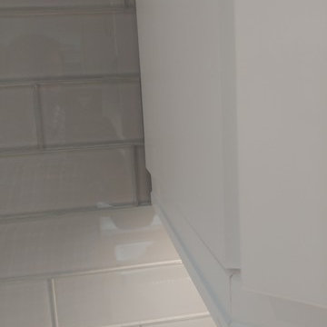 Kitchen Backsplash - Glass Tile