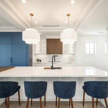 The Sea Lore - Modern Kitchen