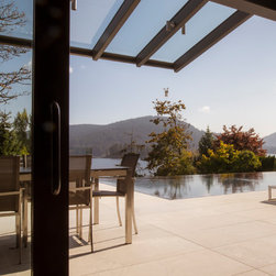 Quantum Windows & Doors | Hlynsky + Davis Architects - Windows And Doors