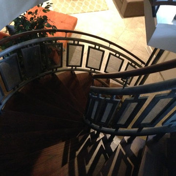 Floating Circular Stairway. No Stringer Beams!