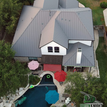 Standing Seam in Charcoal Gray