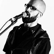 Tommy Darker's photo