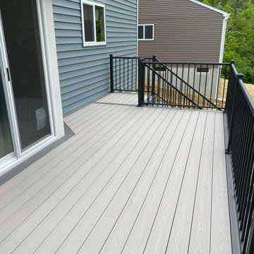 Heil Deck with Steps