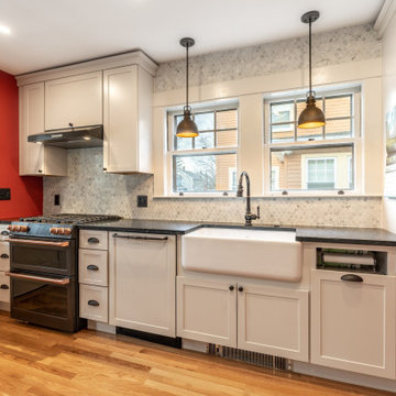 Melrose Kitchen Farmhouse Sink and Arabesque Tile