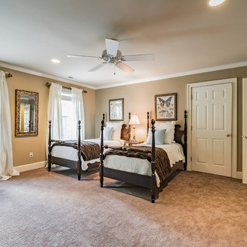 25 Club Forest Lane, Greenville, SC 29605