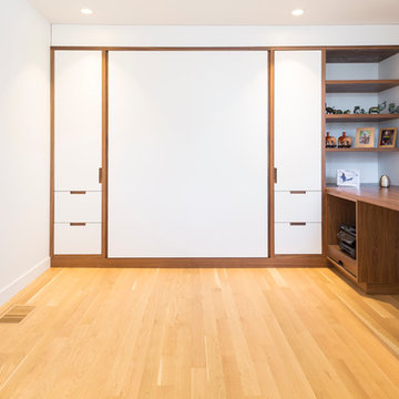 Glencoe Modern Glass House
