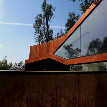 Manifold House
