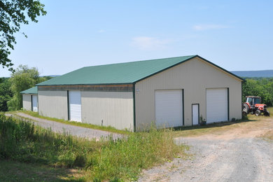 Example of an arts and crafts home design design in Other