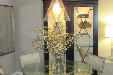 Dining room - eclectic dining room idea in New York