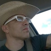 Alexander Cruz's photo