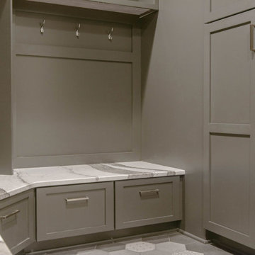 Armbrust Oaks Mudroom