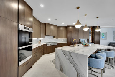 Example of a kitchen design in Las Vegas