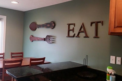 Inspiration for an industrial home design remodel in Indianapolis