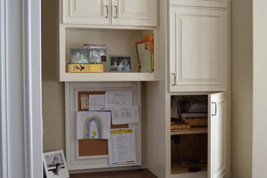 Inspiration for a timeless kitchen remodel in Atlanta