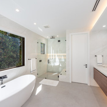 Contemporary Home - 09