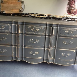 Dresser - Products