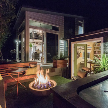 San Luis Obispo, CA. Modern loft, living compound