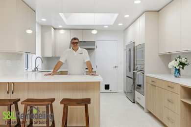 Kitchen - kitchen idea in San Francisco