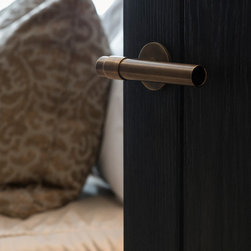 Joseph Giles MONTGOMERY door handles in mid antique brass - Door Handles