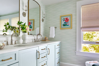 Example of a minimalist bathroom design in Charlotte