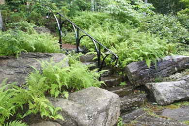 Design ideas for a traditional landscaping in Other.