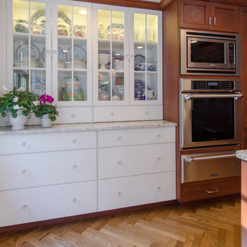 Gorgeous Two toned kitchen in Lincoln MA