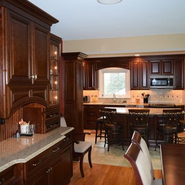 Traditional Cherry Cabinets