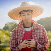 Ku Song's photo