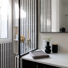 Quels matériaux pour une salle de bains contemporaine ?