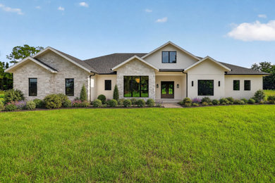 Inspiration for a transitional exterior home remodel in Orlando
