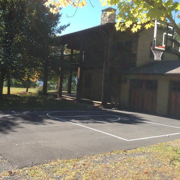 Robert B's Pro Dunk Gold Basketball System on a 29x30 in White Plains, NY
