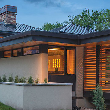 Secluded Lakefront Oasis