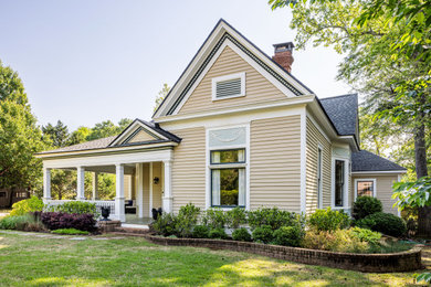 Example of a classic exterior home design in Atlanta