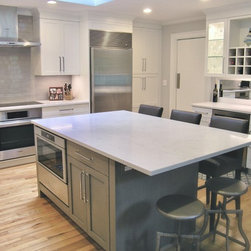 New Canaan, CT &ndash; Transitional &ndash; Decorators White Kitchen Cabinetry - Kitchen Cabinetry