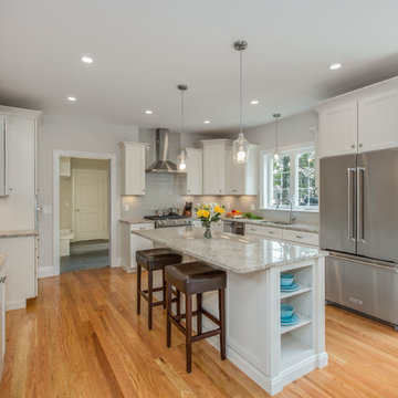 Echelon Linen Kitchen With Custom Features