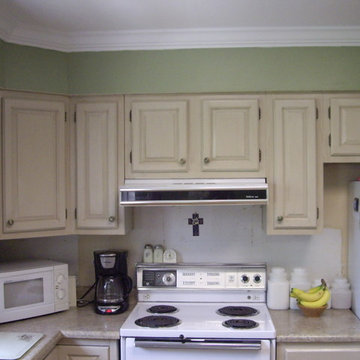 Kitchen Cabinet Painting