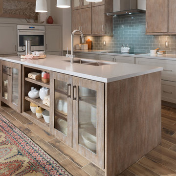 Kitchen Designed for Convenient Cooking