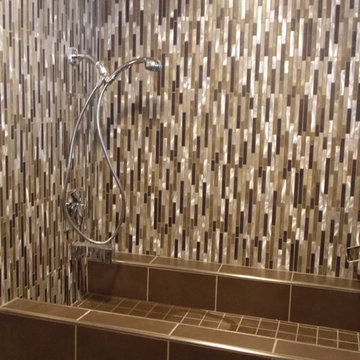 Calamus Lake Retreat Basement Kennel / elevated shower / dog bath with steps