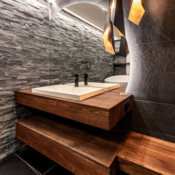 South Calgary Residence - Bathroom